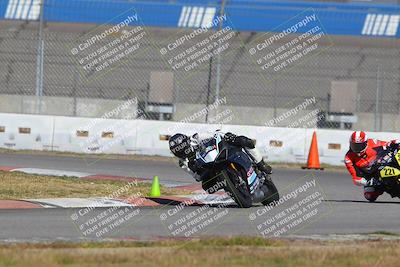 media/Nov-26-2022-Fastrack Riders (Sat) [[b001e85eef]]/Level 3/Session 3 Outside Turn 9/